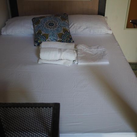Baboon Hostel Santa Marta  Eksteriør billede