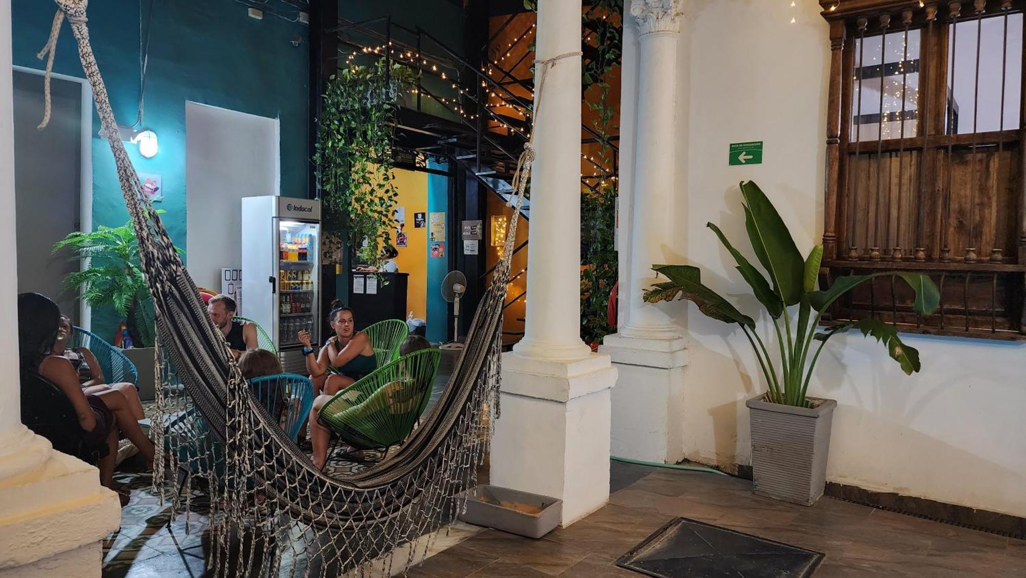 Baboon Hostel Santa Marta  Eksteriør billede