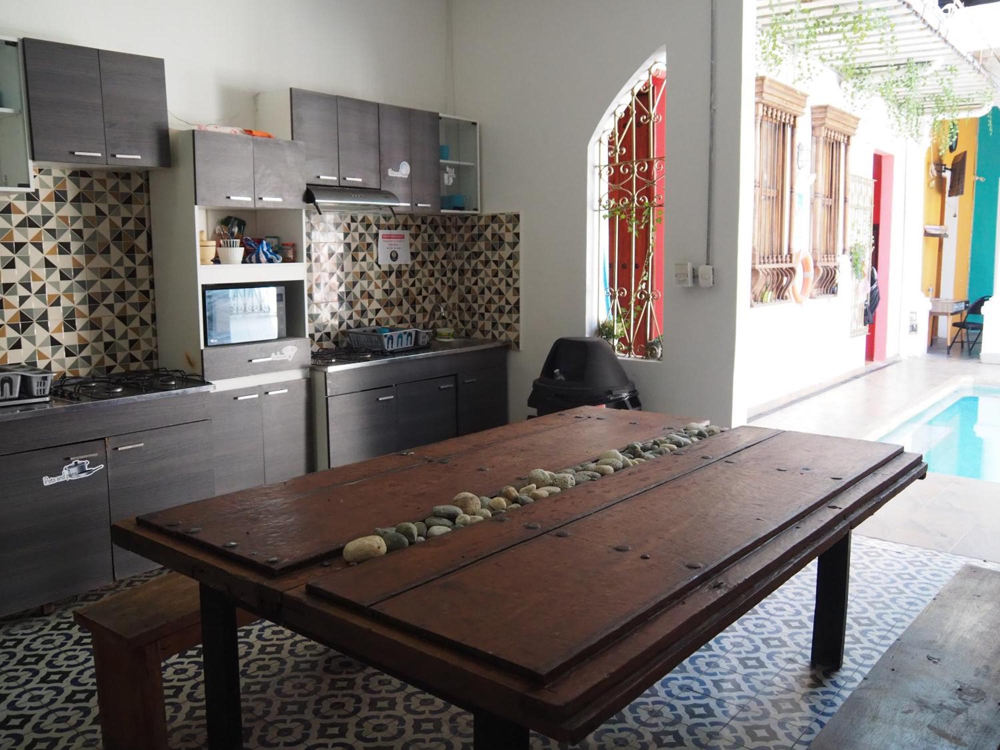 Baboon Hostel Santa Marta  Eksteriør billede